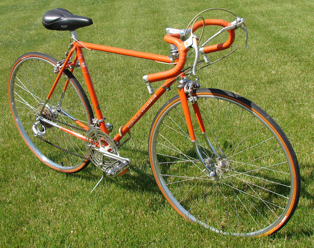 schwinn world voyageur